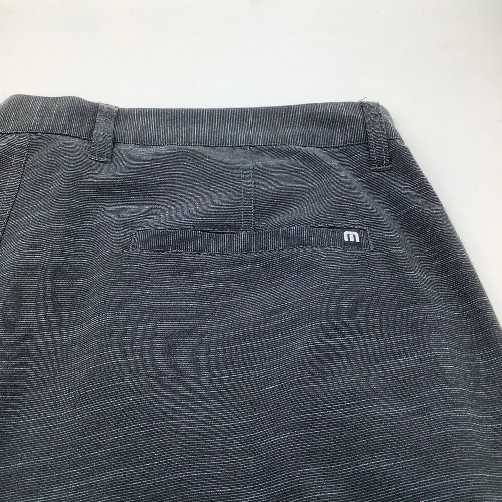 Travis Mathew Mens Golf Shorts Size 38‎